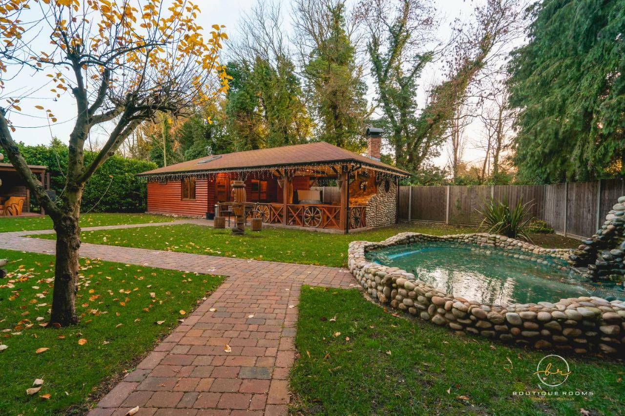 The Retreat Sauna & Hot Tub Boutique Rooms Great Paxton Exterior photo